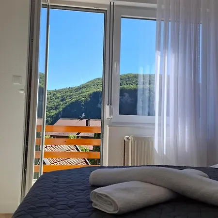 Toni Apartman *
