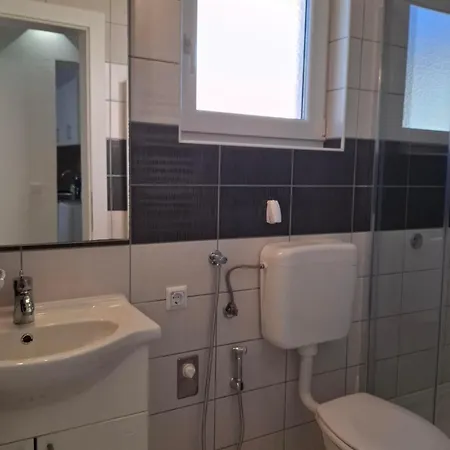 Toni Apartman